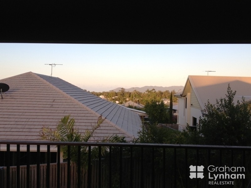 Bushland Beach QLD 4818