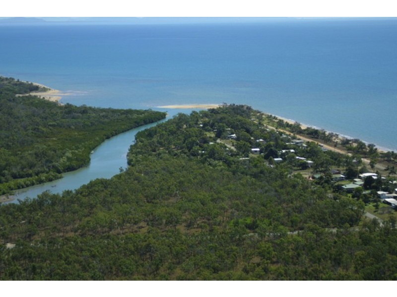 25 Marlin Street, Balgal Beach QLD 4816