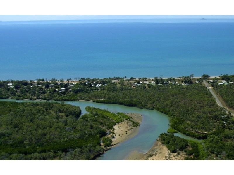 25 Marlin Street, Balgal Beach QLD 4816