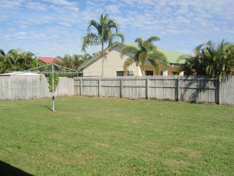 11 Steele Place, Kirwan QLD 4817