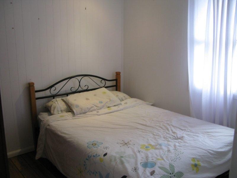 4 Richmond Street, Hermit Park QLD 4812