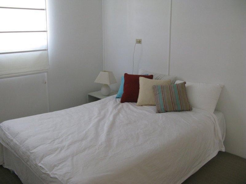 9 Leigh Street, West End QLD 4810