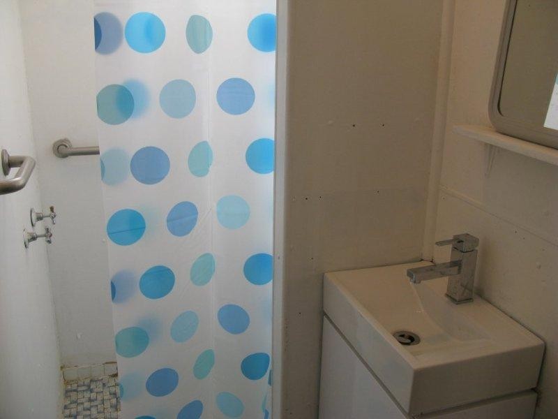 9 Leigh Street, West End QLD 4810