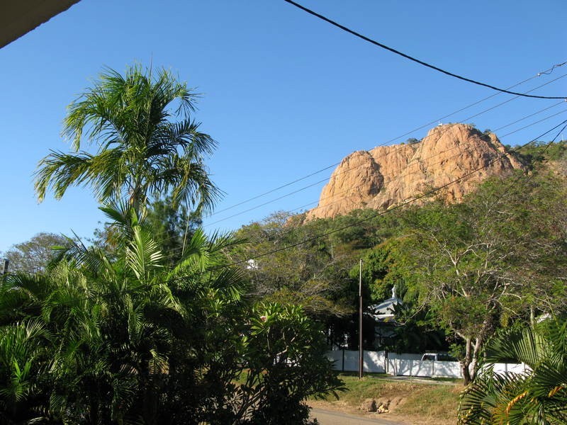 1 /44 Alexandra, North Ward QLD 4810