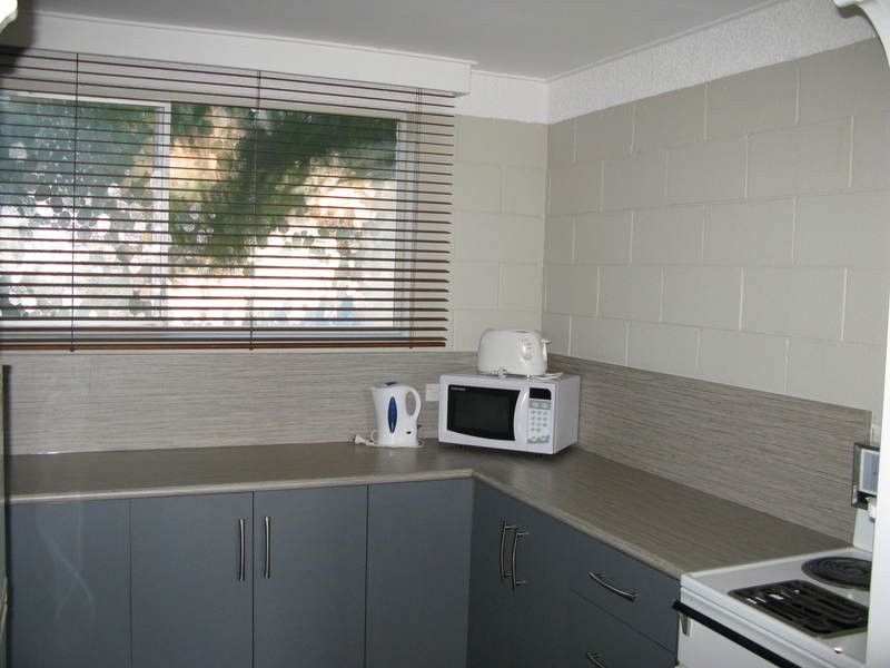 1 /44 Alexandra, North Ward QLD 4810