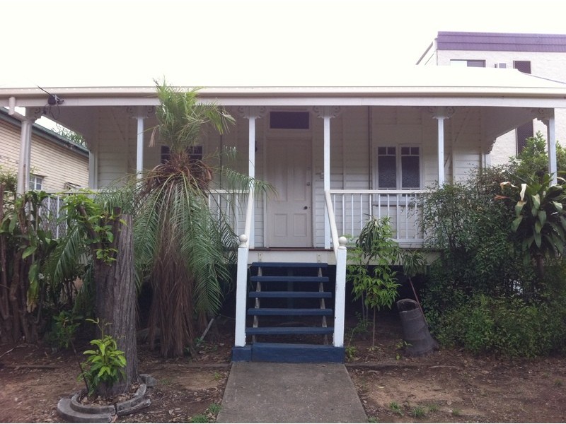 31 Mitchell Street, North Ward QLD 4810