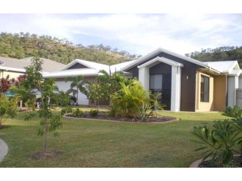 8 Perisher Court, Mount Louisa QLD 4814
