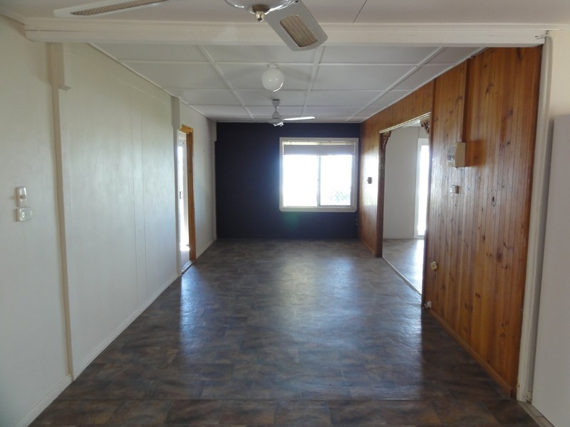 51 Cay Street, Saunders Beach QLD 4818