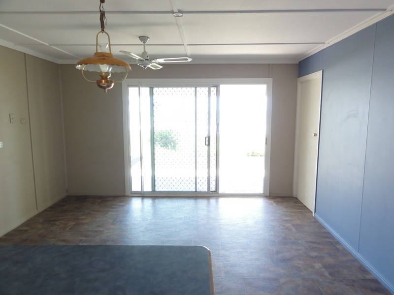 51 Cay Street, Saunders Beach QLD 4818