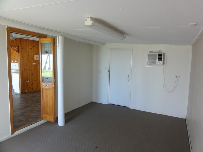 51 Cay Street, Saunders Beach QLD 4818