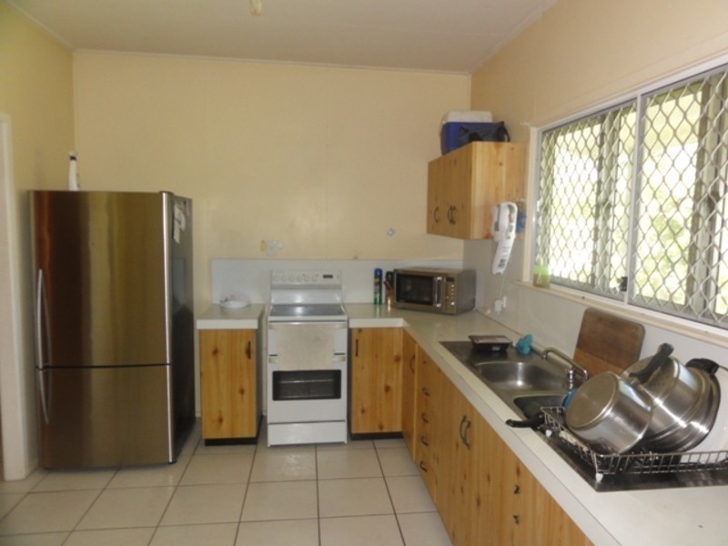 31 Hicks Street, Kirwan QLD 4817