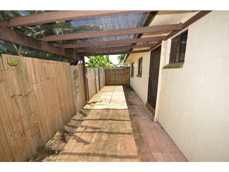 1/38 Grosvenor Street, Pimlico QLD 4812