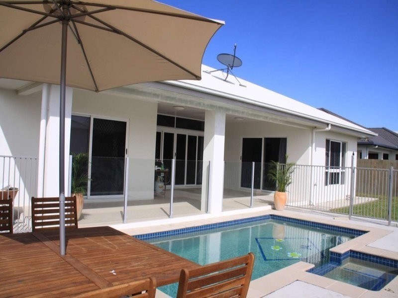 14 Broadwater Terrae, Idalia QLD 4811