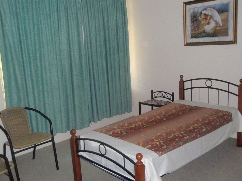 4/145 Eyre Street, North Ward QLD 4810