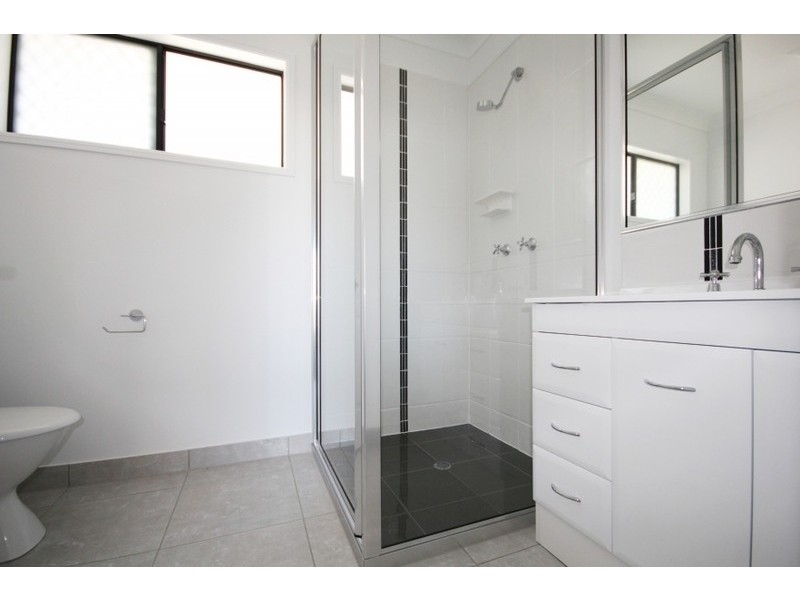 59 Biscayne Street, Burdell QLD 4818