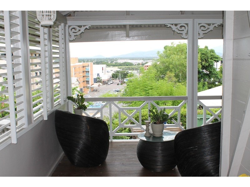 18 Blackwood Street, Townsville City QLD 4810