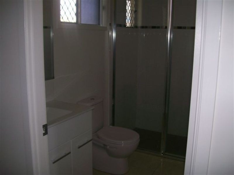 39 Hillock Crescent, Bushland Beach QLD 4818