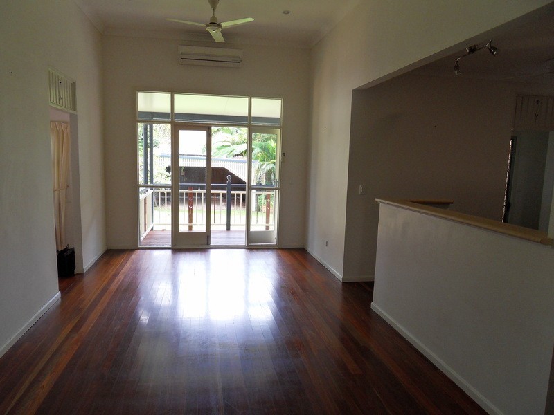 47 Hughes Street, Hermit Park QLD 4812