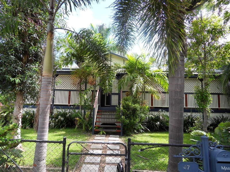 47 Hughes Street, Hermit Park QLD 4812