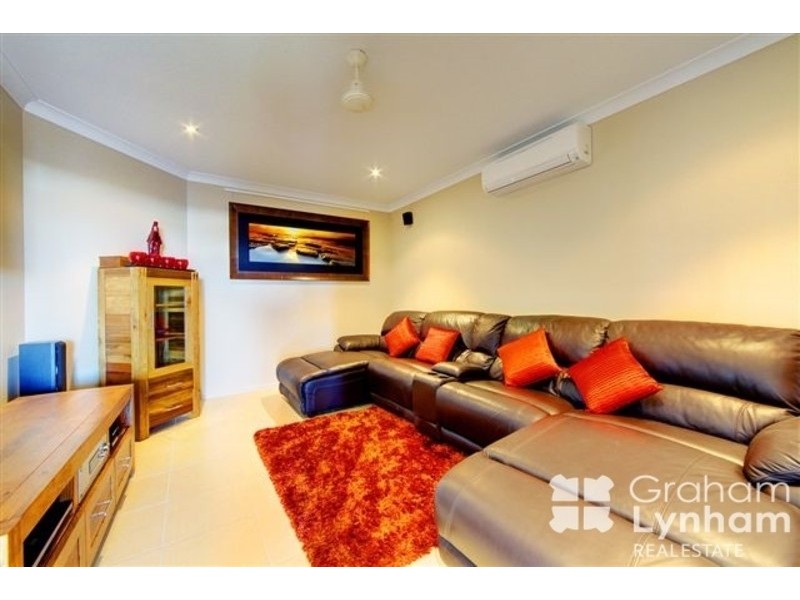 Bushland Beach QLD 4818