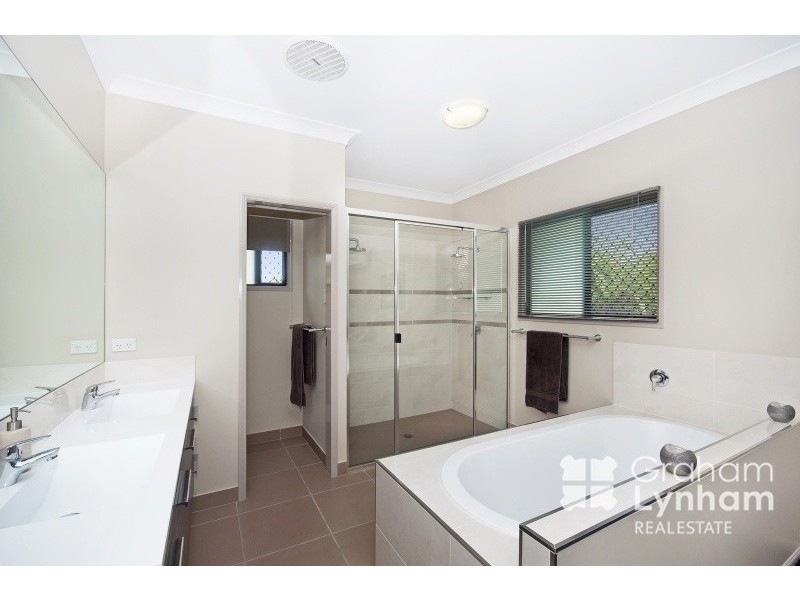 34 Capricorn Drive, Burdell QLD 4818