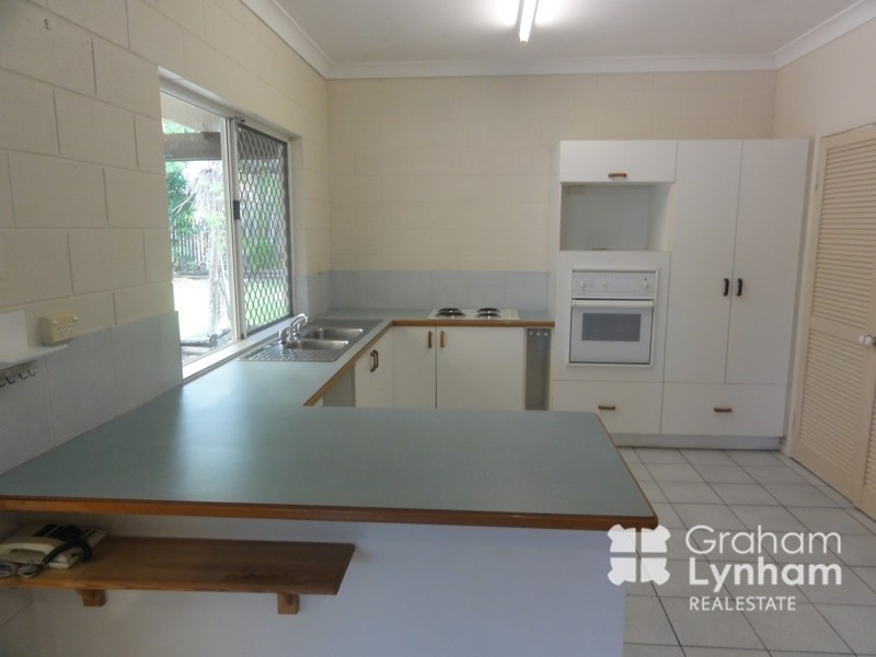 558 Bayswater Road, Mount Louisa QLD 4814