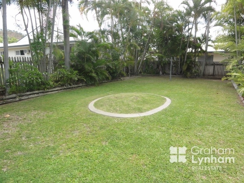 558 Bayswater Road, Mount Louisa QLD 4814