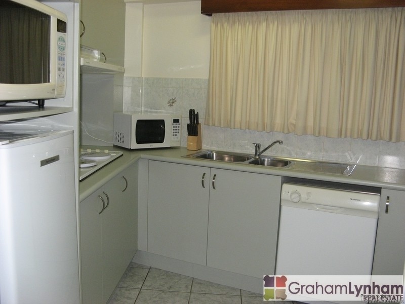 1/23A Cleveland Terrace, North Ward QLD 4810