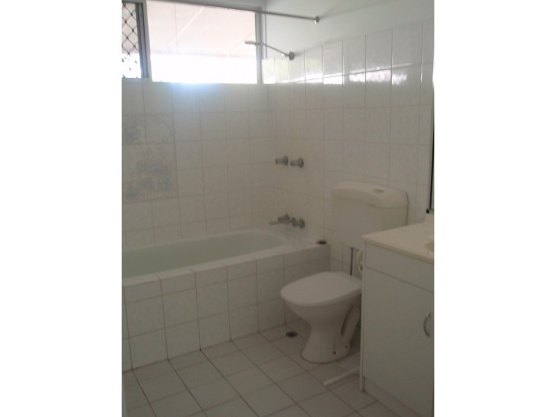 12 Winifred Street, Mundingburra QLD 4812