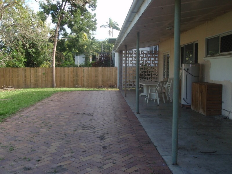 12 Winifred Street, Mundingburra QLD 4812