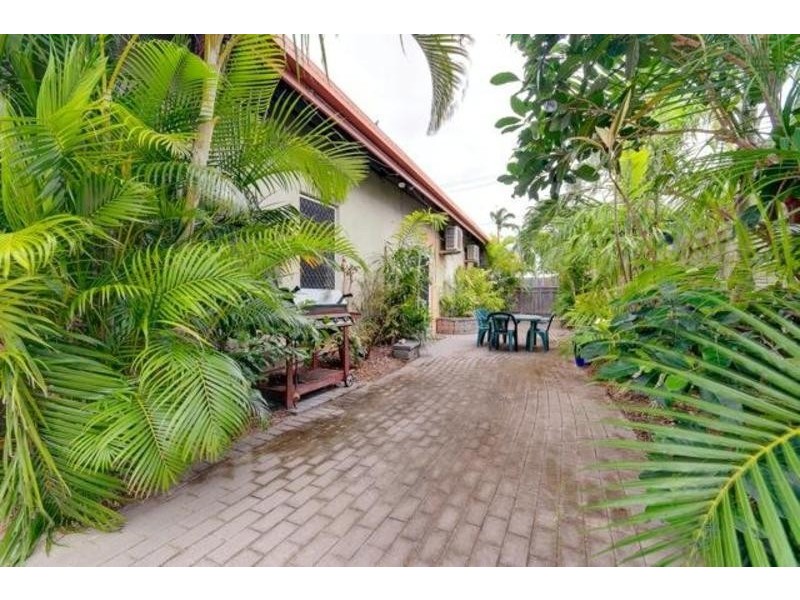 20B Cowley Street, West End QLD 4810