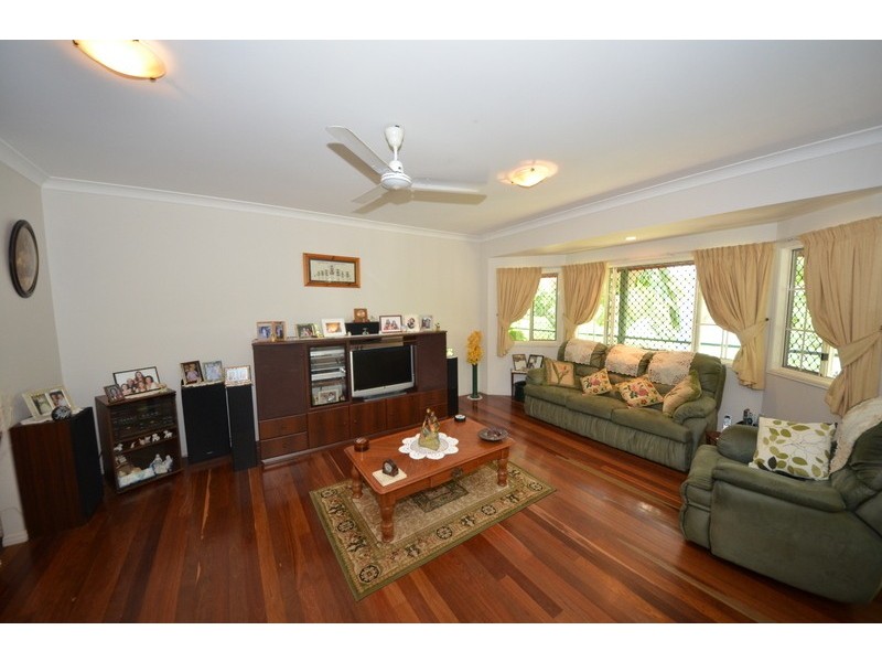 11 Yale Close, Douglas QLD 4814