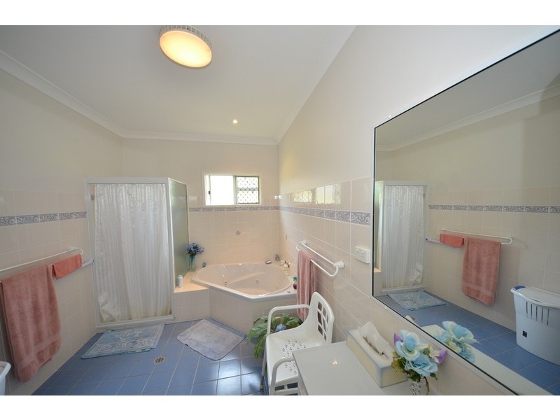 11 Yale Close, Douglas QLD 4814