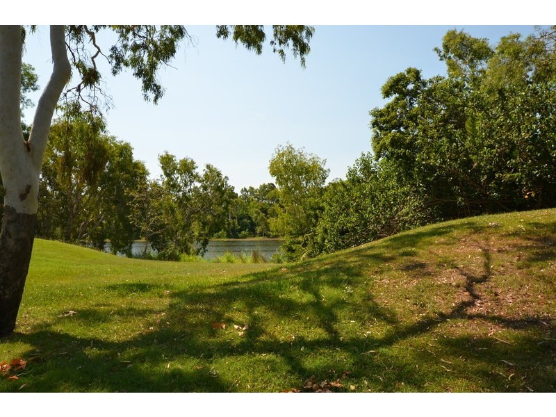 11 Yale Close, Douglas QLD 4814