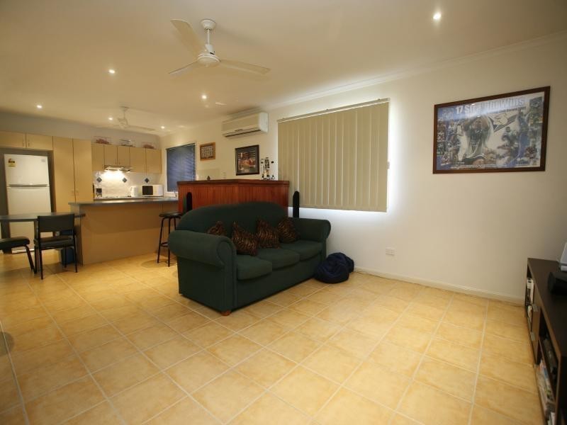11 Bel Air, Kirwan QLD 4817