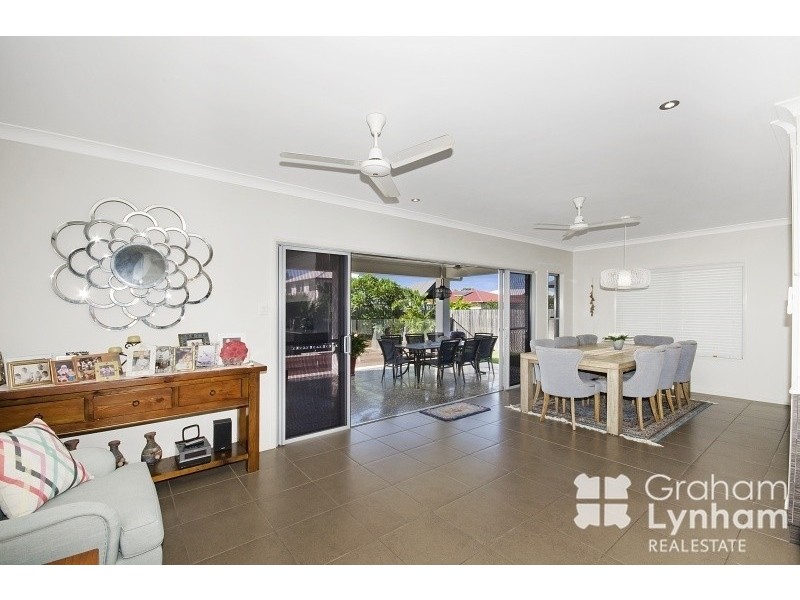 14 Ashmore Crescent, Burdell QLD 4818