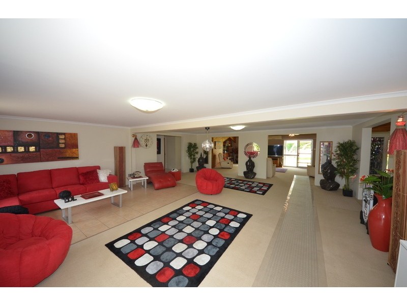 9 Flagstone Avenue, Rangewood QLD 4817