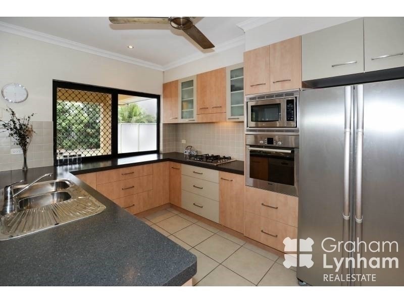 9 Riverwalk Way, Douglas QLD 4814