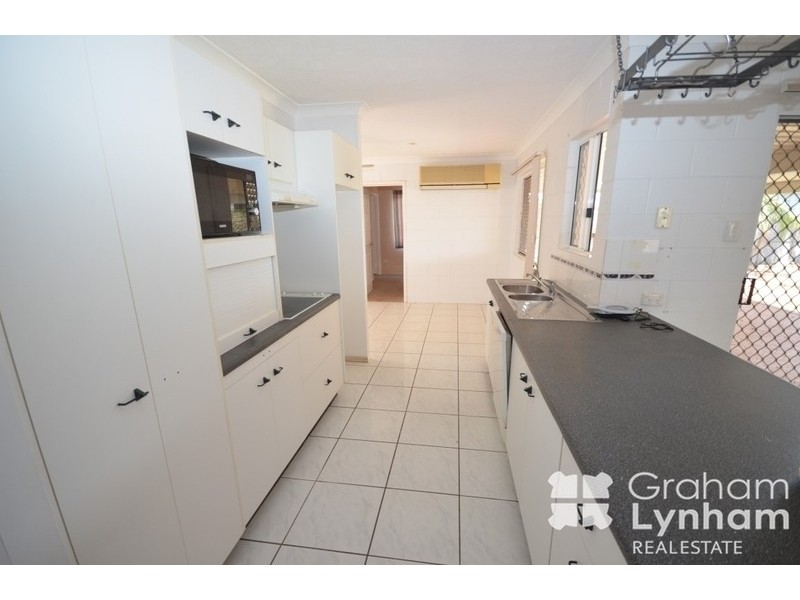 42 Amber Avenue, Rasmussen QLD 4815