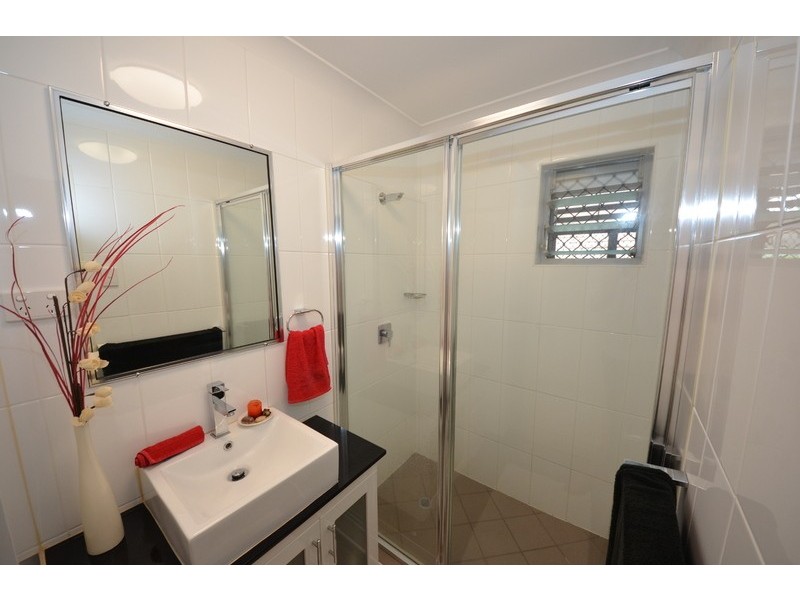 2/6 Eclipse Street, Rowes Bay QLD 4810
