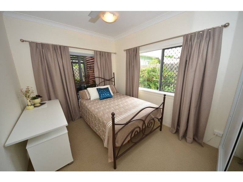 2/6 Eclipse Street, Rowes Bay QLD 4810