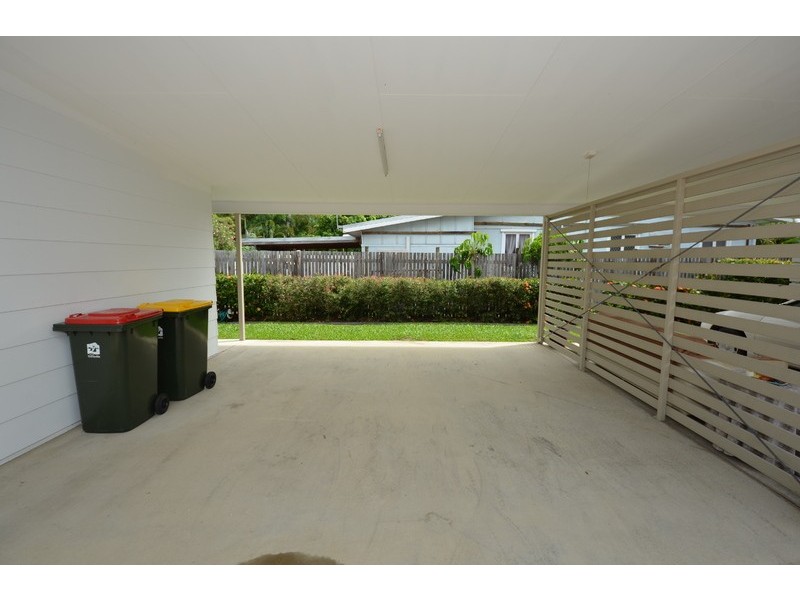 2/6 Eclipse Street, Rowes Bay QLD 4810