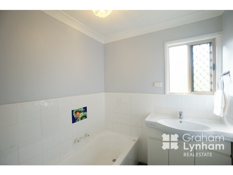 92 Hammond Way, Kelso QLD 4815