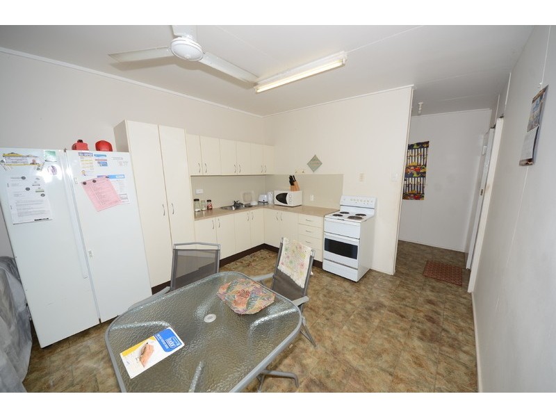 17 Coral Street, Townsville QLD 4810