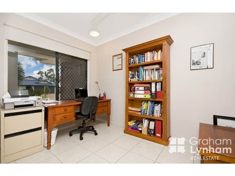 Bushland Beach QLD 4818