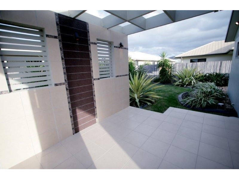 9 Waterbury Terrace, Idalia QLD 4811