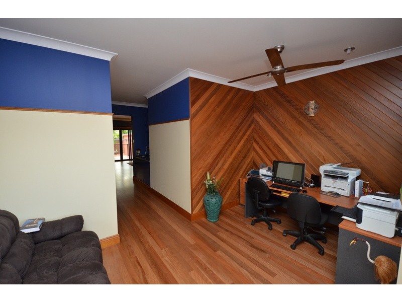 1 Marita Court, Bushland Beach QLD 4818