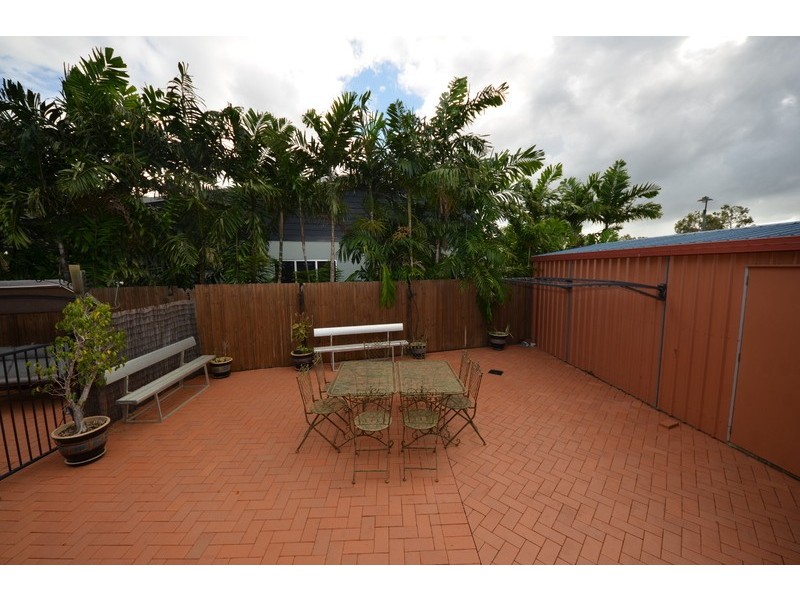 1 Marita Court, Bushland Beach QLD 4818