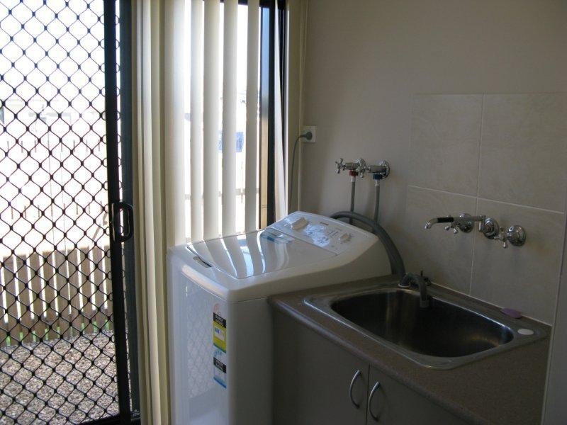 6 Franklin Drive, Mount Louisa QLD 4814