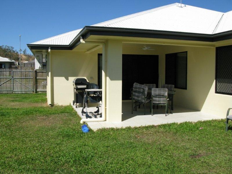 6 Franklin Drive, Mount Louisa QLD 4814